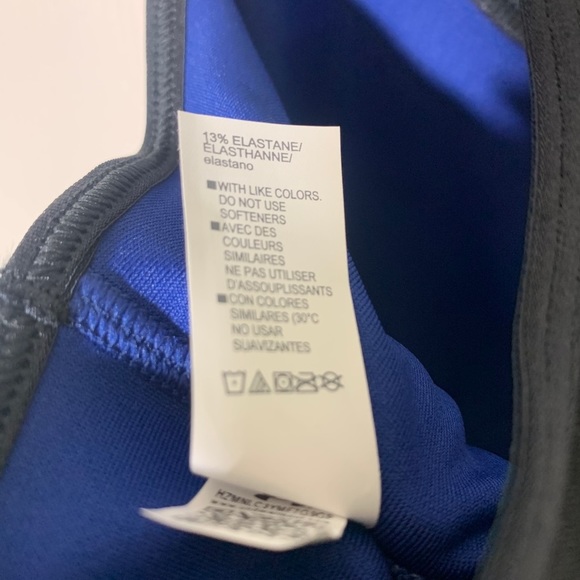 Under Armour Sports Bra - Picture 7 of 11